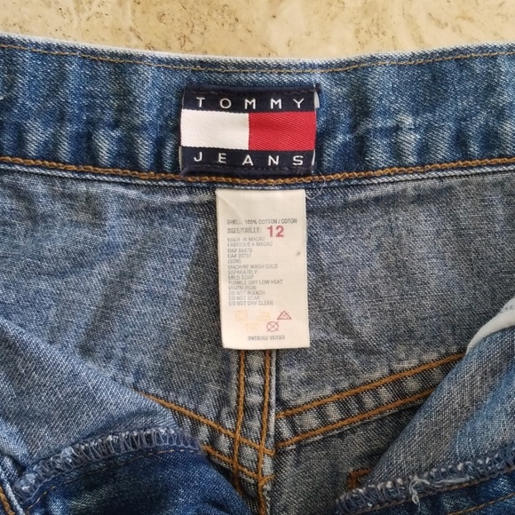 SOLD!!!VTG Tommy Hillfiger Shorts w/ Tommy Band - Picture 3 of 8